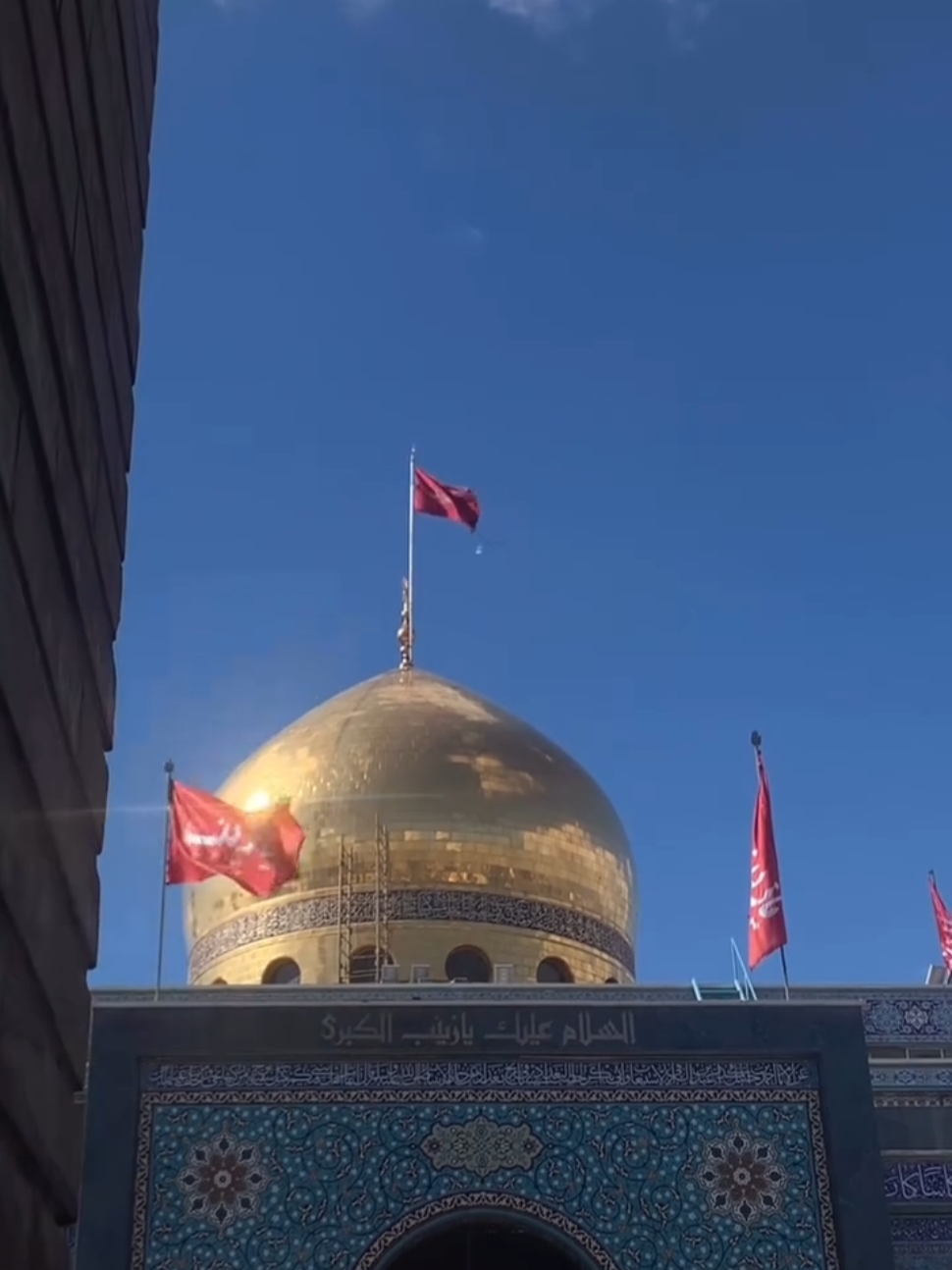 Holy shrine Is completely safe and All the Zaireen Are safe there ❤️🙏🚩 . . . #karbala #salamyahussain #yaabbas #yazainab #foryou #1millionaudition #whatsappstatus #hussainiboy256 #viral #viewsproblem 