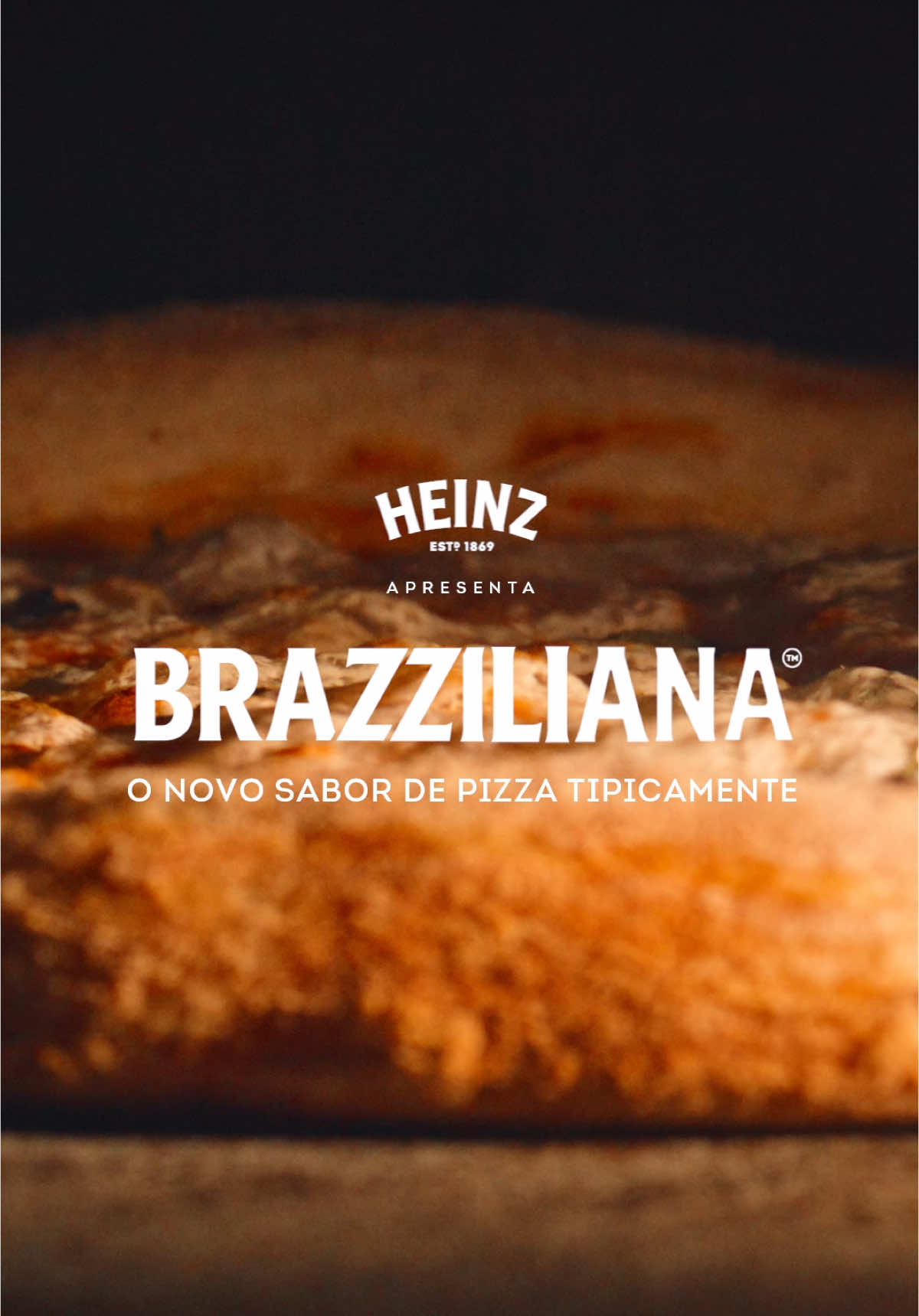 Aprenda a fazer Brazziliana. É só juntar a clássica Marguerita com o meu ketchup. 🍕 E se você é dono de pizzaria, melhor colocar ela logo no seu cardápio. 😋 #TemQueSerHeinz