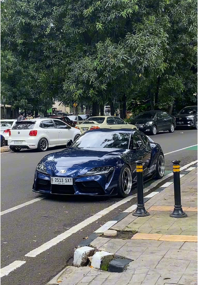 aku melihat aura bmw z4 di mobil ini🗿 #toyotasupramk5 #suprabapak #toyotasupra #carspotting #carspotter #carmedia #carsoftiktok #cartiktok #spotting #fypageシ #fypcars #bunnasenopati 