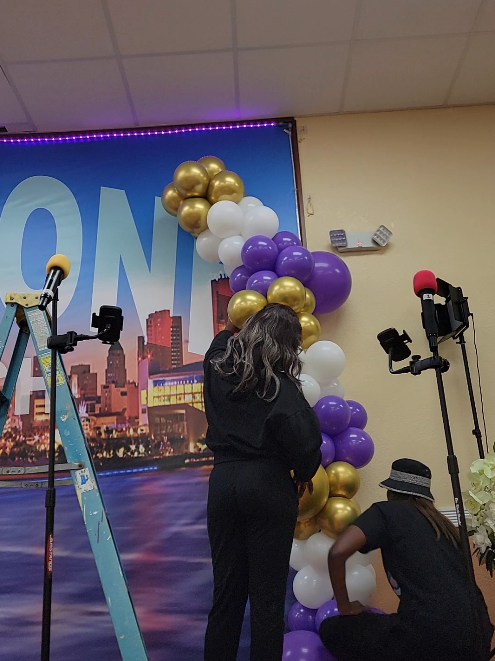 30 Year Church Anniversary  Balloon Arch.  #eventplanner #eventdecorations #balloonartistmiami #miamieventplanner #fyp 