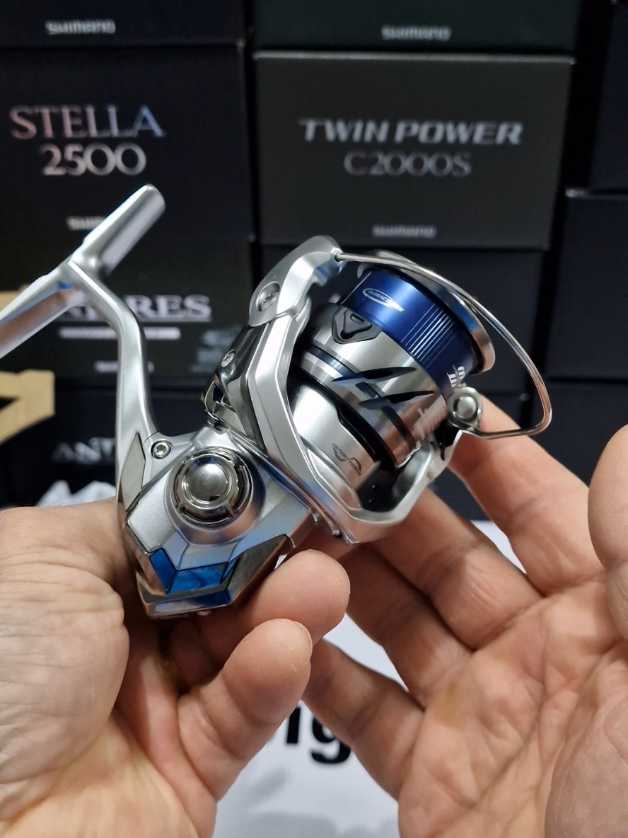 Shimano STRADIC 💙 @Big Fish articole de pescuit  #pescuit #pescuitsportiv #fishing #shimano #fishingreel #lurefishing #predatorfish 