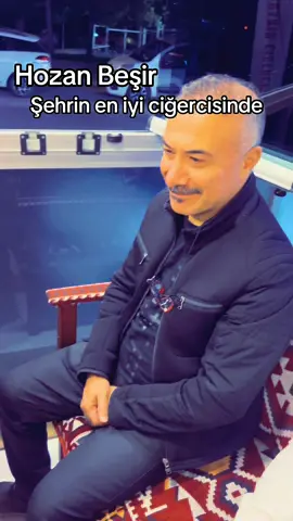 #cigerologbarışusta #hozanbeşir #keşfet #viralvideo #eğlence efsane seslerden hozan beşir şehrin en iyi ciğercisinde perdeli ciğeri denedi adres:Emek fatih sultan Mehmet mahallesi şehit Ayhan yıldız caddesi Turgut Özal parkı karşısı emek taziye evi çaprazı Osmangazi/Bursa iletişim: 05466142472