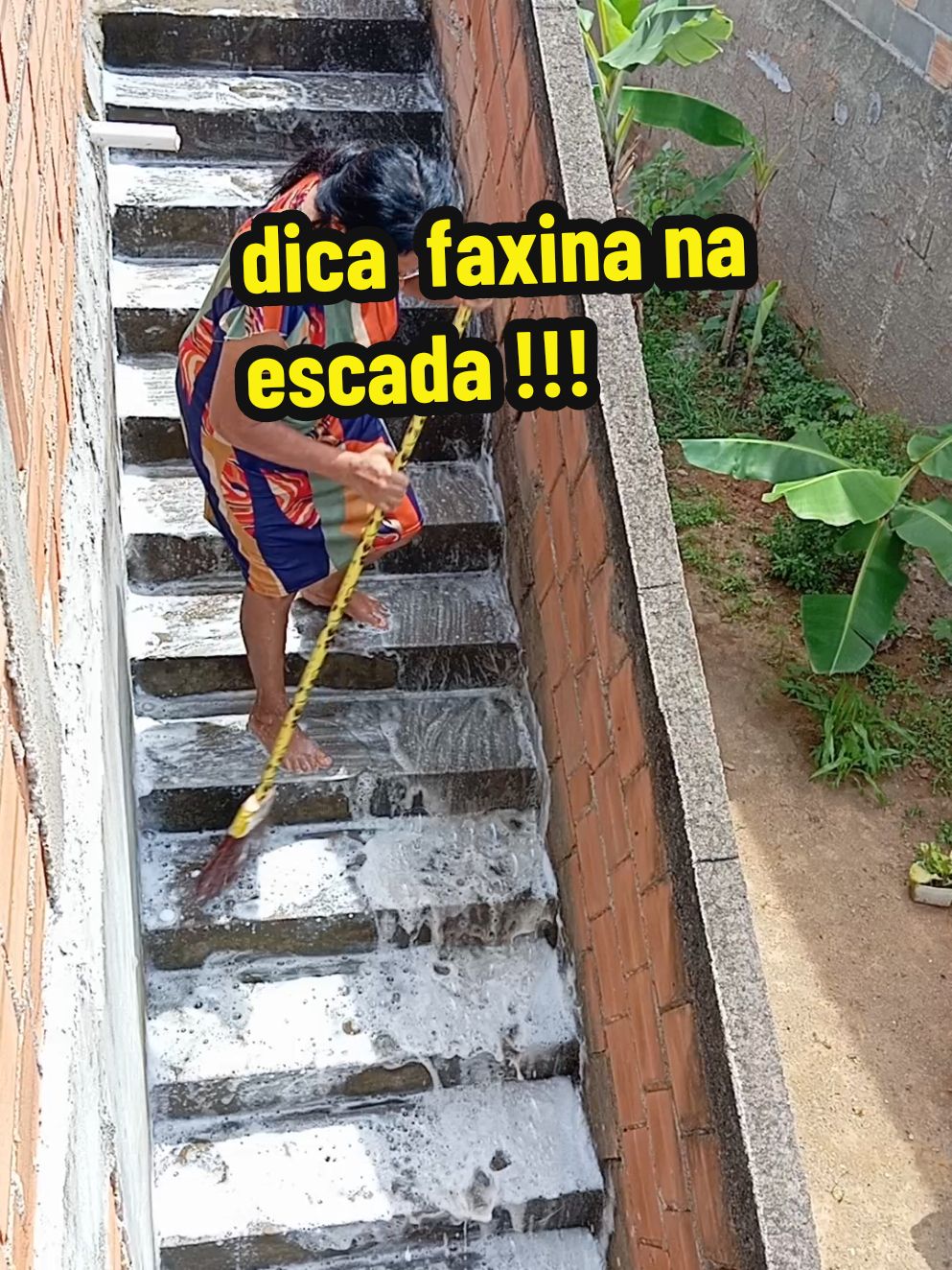 #dica faxina na escada #foryou #fpyシ #viral 