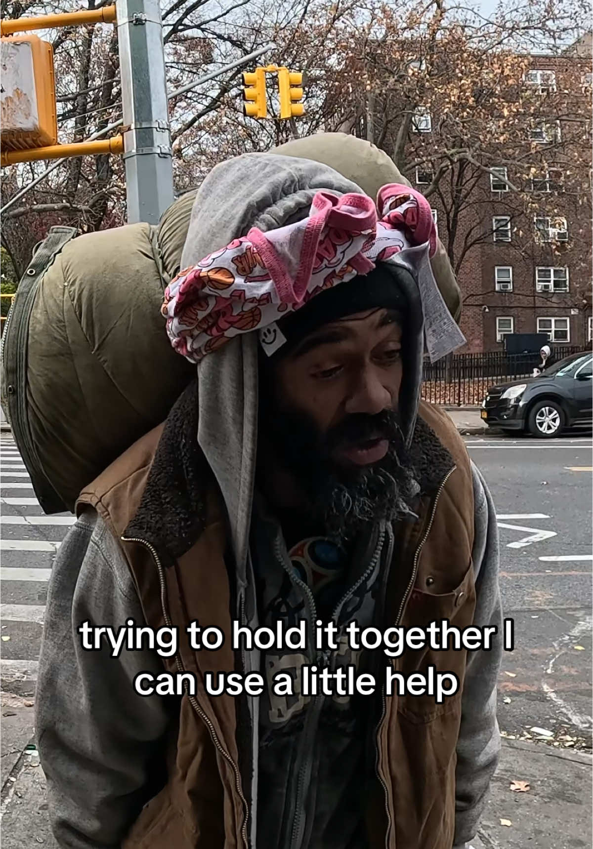 Handing out food to hungry people . .   Comment your love for Hassan  . . #hope #helpeachother #kindness #bekind #homeless #homelesspeople #givingback #creatorsearchinsights 