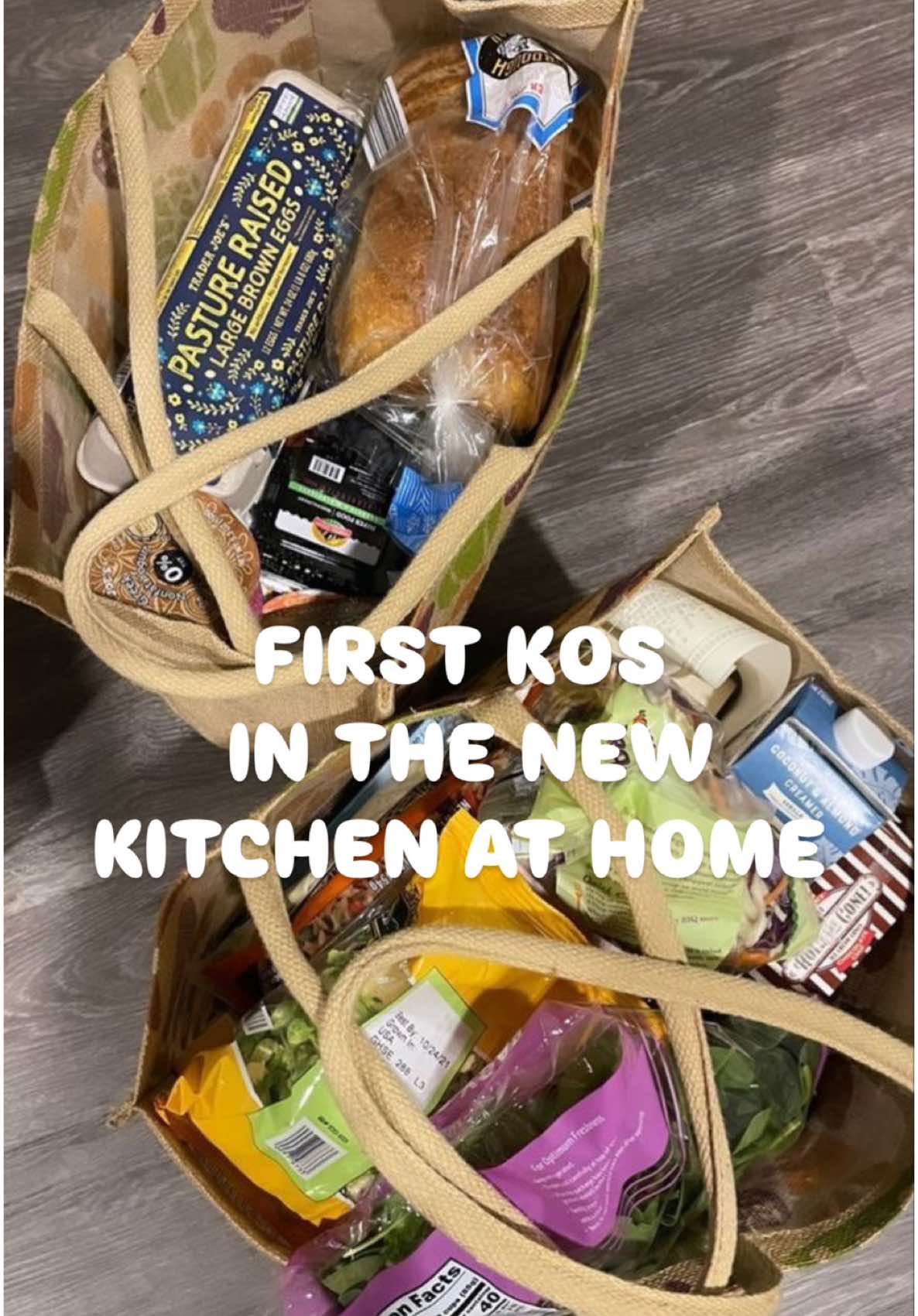 First Kos in the new kitchen 😭☺️.  Yoh I hardly cook at my place so this was quite a task but i thoroughly enjoyed it. ❤️❤️ #gracemondlana #homerenovation #buildingahouse #cookwithme #sundaykos #FoodTok #newkitchen #kitchenrenovation #severalcolours 