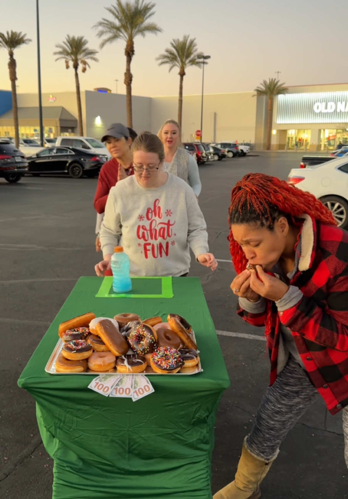 Donut eating contest prize game makes people happy 