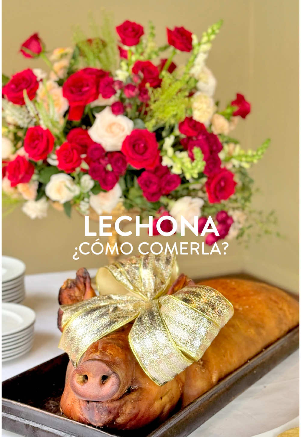 Etiqueta para comerse una lechona ✨ #etiqueta #protocolo #etiquetayprotocolo