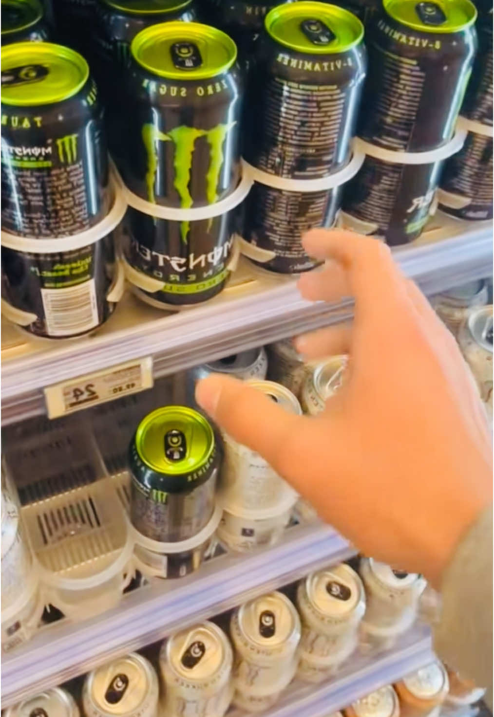 White Monster Supremacy #monster #monsterenergy #whitemonster #uptempoismytempo #hardstyle #testosteronebooster #testosterone #gym 