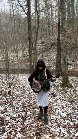 dancing in the woods!! waiting for some more snow #originalsong #foryoupage #songwriter #orginal #folk #newartist #adriannelenker #pheobebridgers #indie #noahkahan #fyp 