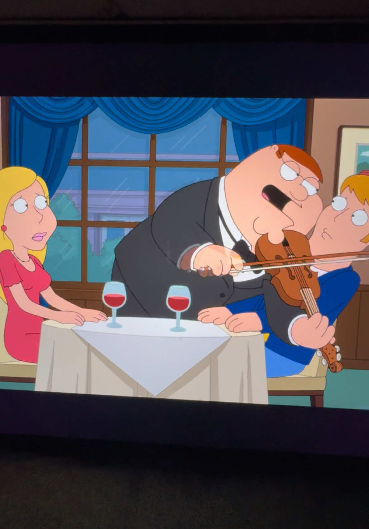 GIMME MONEY!!😂😂 #petergriffin #petergriffinclips #petergriffinmoments #foryou #fyp #familyguytvshow 