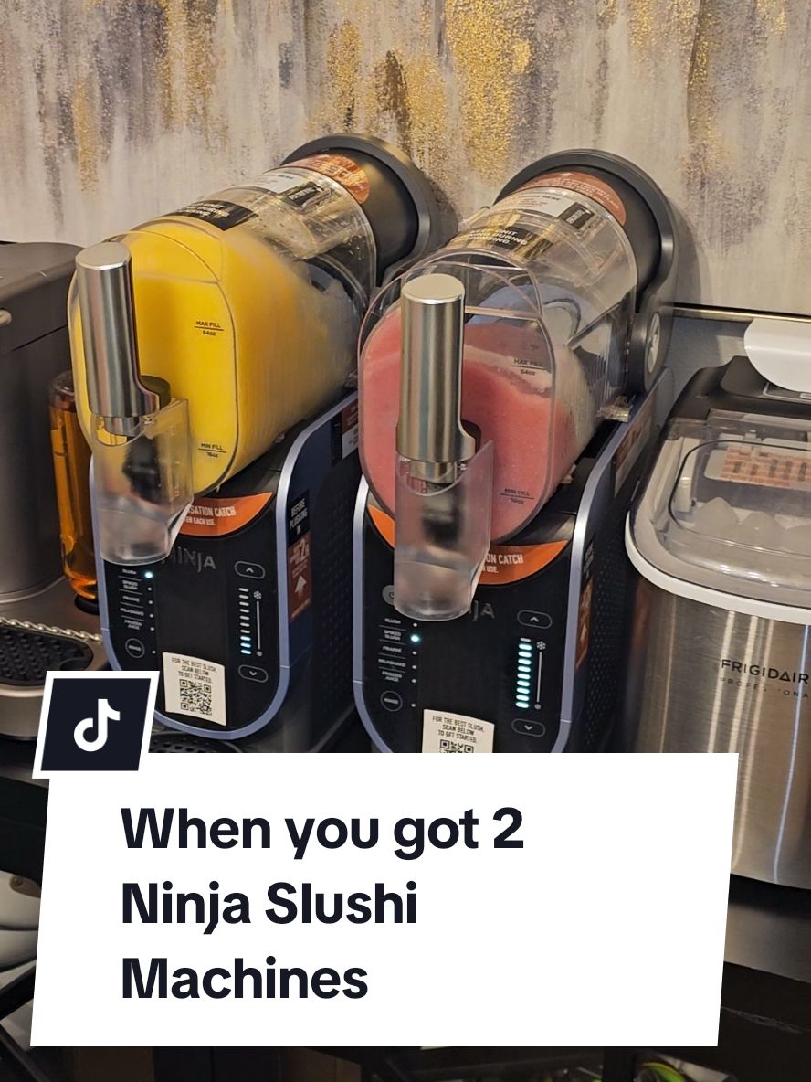 It goes down over here! #ninja #ninjaslushi #slushy #slushi #bartesian #slushiemachine #slushies 