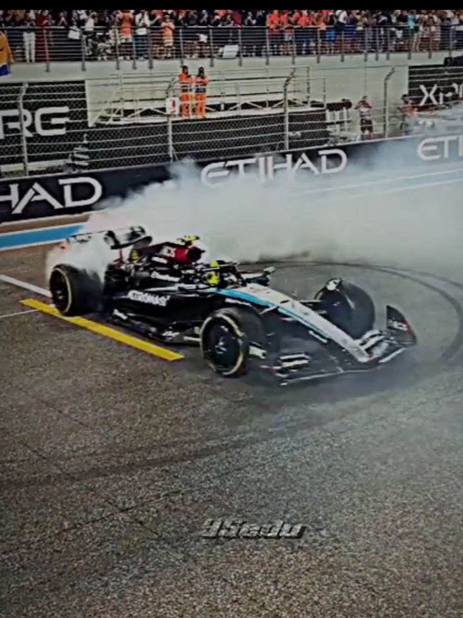 Lewis Hamilton the last dance #lewishamilton #f1 #mcqueen #95edu #f1edit #lewishamiltonedit #relampagomcqueen #95 #pixarscars #lightningmcqueen 