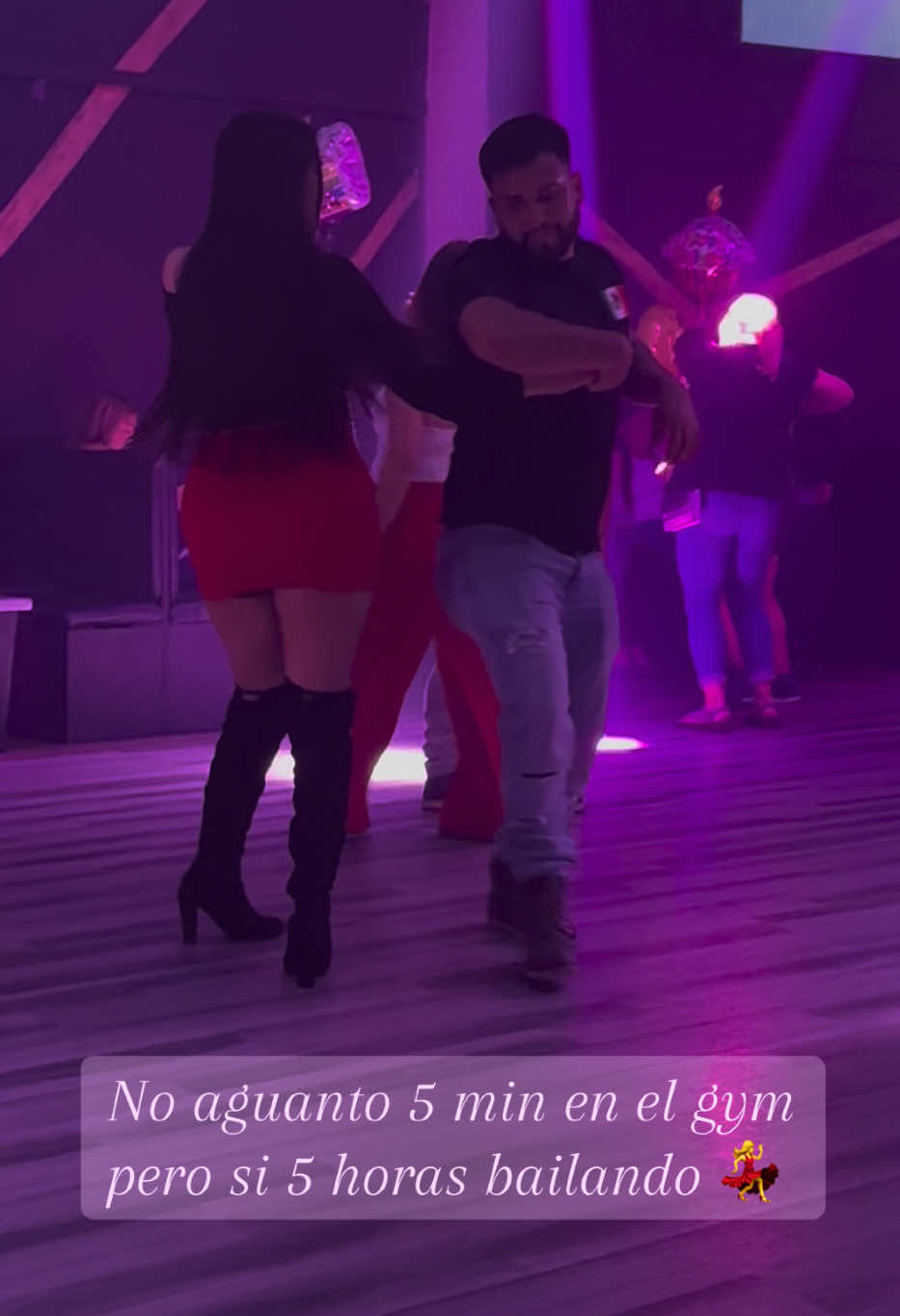 Nunca me cansare en un baile 💃  #Cumbia #cumbiasonidera #sonideros #soniderosdemexico #sonideradecorazón #paratii #fyp #bailes #baile 