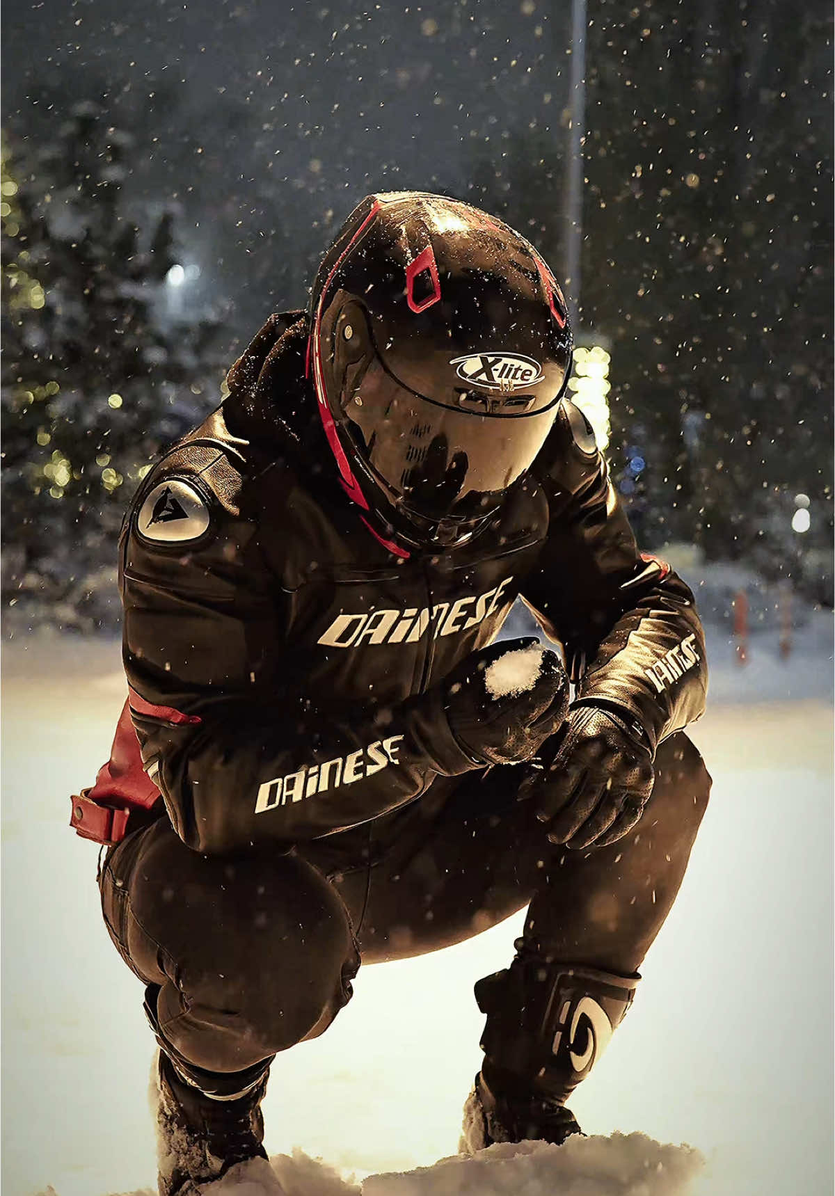 how bikers love snow😍 #s1000rr #bmwmotorsport #bmw #bmwlove #bikelife #motorrad #kazakhstan #snow #snowman #motosnow #bikerlove #snowfall 