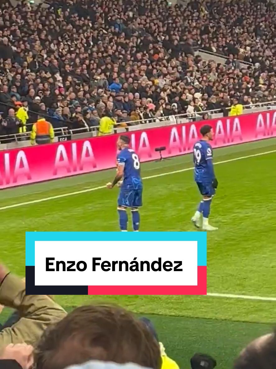 Look at Enzo Fernandez’s passion after scoring against Tottenham Hotspur #Chelsea #foryou #enzofernandez #chelseafc #PremierLeague #cfc #ucl #fyp #footballtiktok #xyzbca #trendingvideo #KTBFFH #viral #tottenhamhotspur #tottenham #spurs 