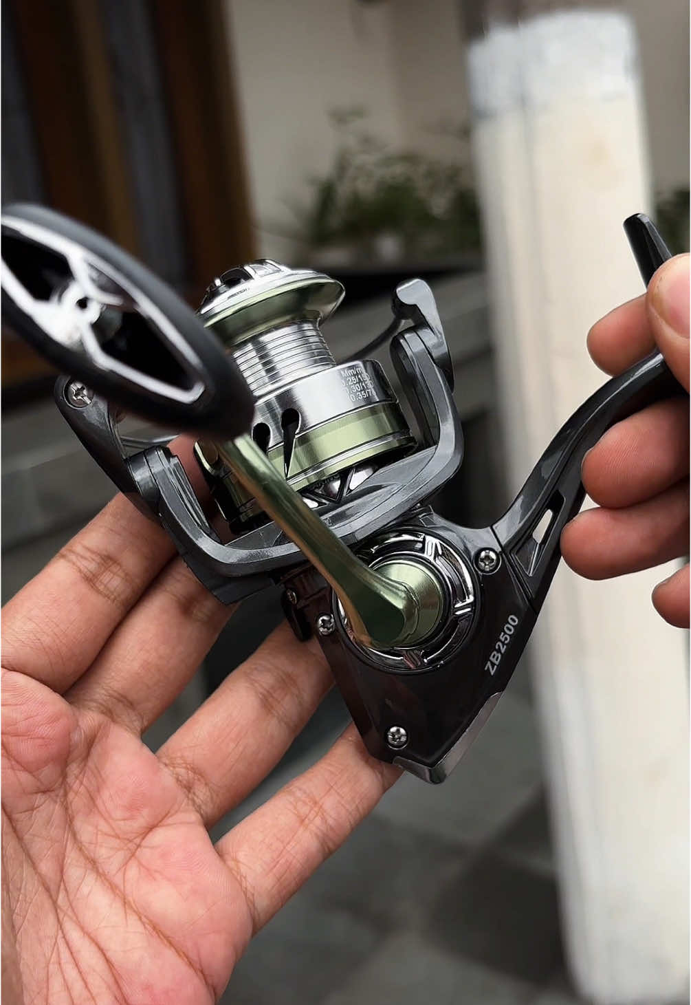 Reel pancing aquapro zb series. Tampilan mewah, smooth abis. #mancing #mancingmania #jagoanvideotrending #megaguncang1212 #reelpancing #reelkuatmurah #reelspinning #reelaquaprozb 