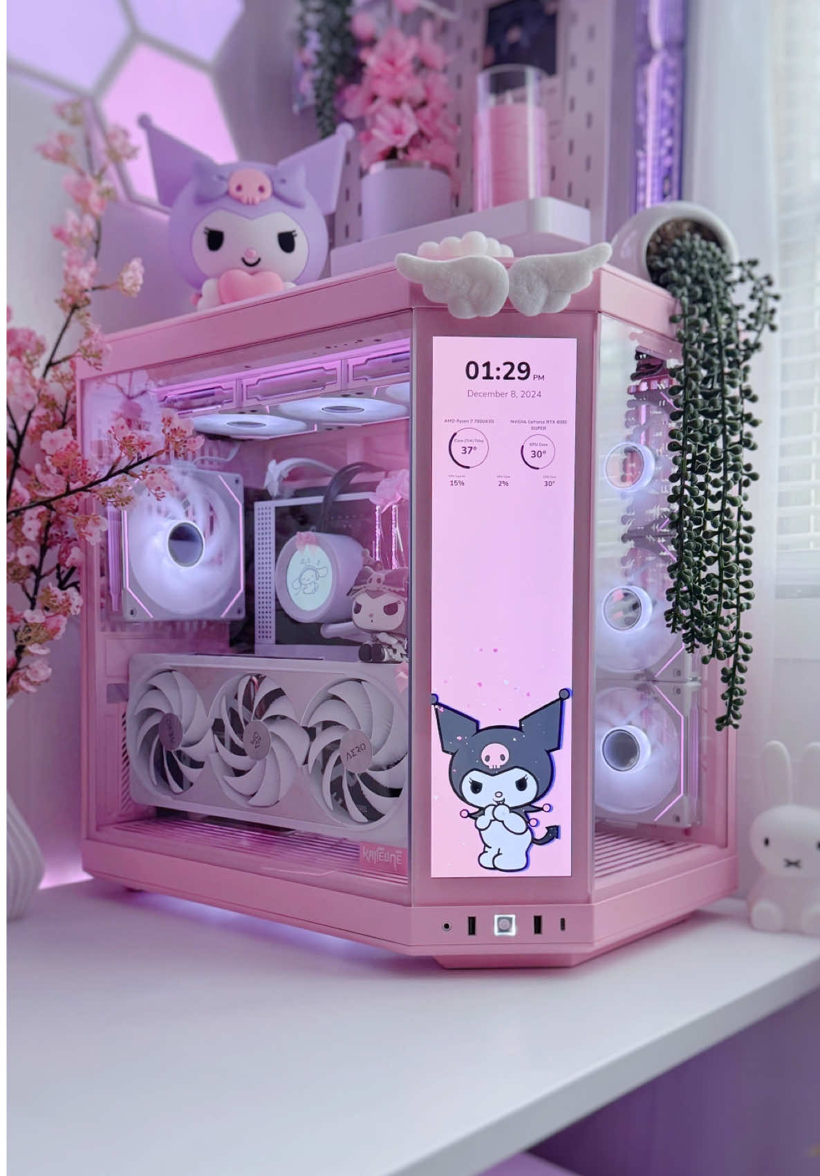 Having my pink moment 🎀🤍 Huge thank you to @Hyte for sending me their Strawberry Milk Y70 with the matching touch screen 🍓 she’s looking super cute! 🩷 #pcbuild #gamingpc #pcsetup #GamingSetup #hyte #kuromi #pinkgaming