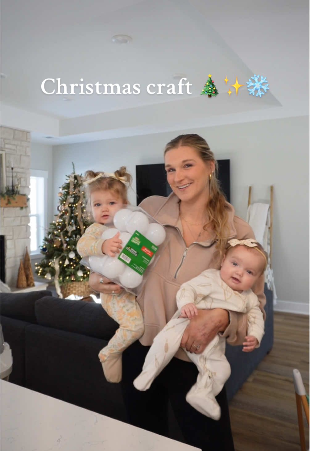 Trying to do all the Christmas things with the girls this year🥰🎄 #MomsofTikTok #Vlogmas #momlife #christmas #christmascrafts #kidscraft #2under2 #familytiktok #daughter  