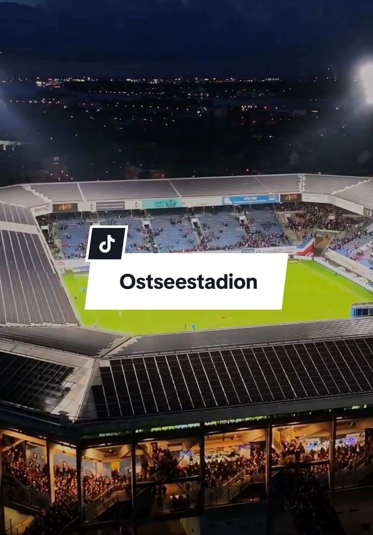 Ostseestadion #eineliebedienieendet #fchansarostock #ostseestadion #wohnzimmer #blauweisrot #flutlicht #hansarostock #rostock #fch (Quelle: FC Hansa Rostock )