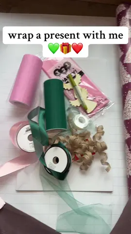 christmas is so fun #fyp #giftwrapping #christmas #creatorsearchinsights #MomsofTikTok 