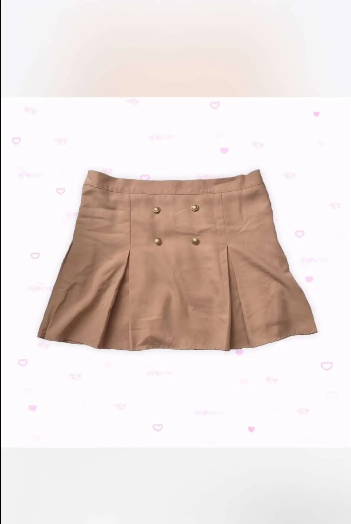 I’ve been trying to get rid of this skirt for over a YEAR now, someone please take it already. (´-﹏-`；) It’s a JP 4L (US 2XL). It’s the #mymelody Hard Candy skirt but I don’t have the side bow sadly. I’m thinking of $20 including postage. i just want it GONE. #jfashion #depop #gyaru #ryousangata #closetcleanout 