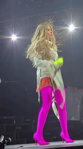 #gloriatrevi #lareinadelpop #music #ladiosadelanoche 