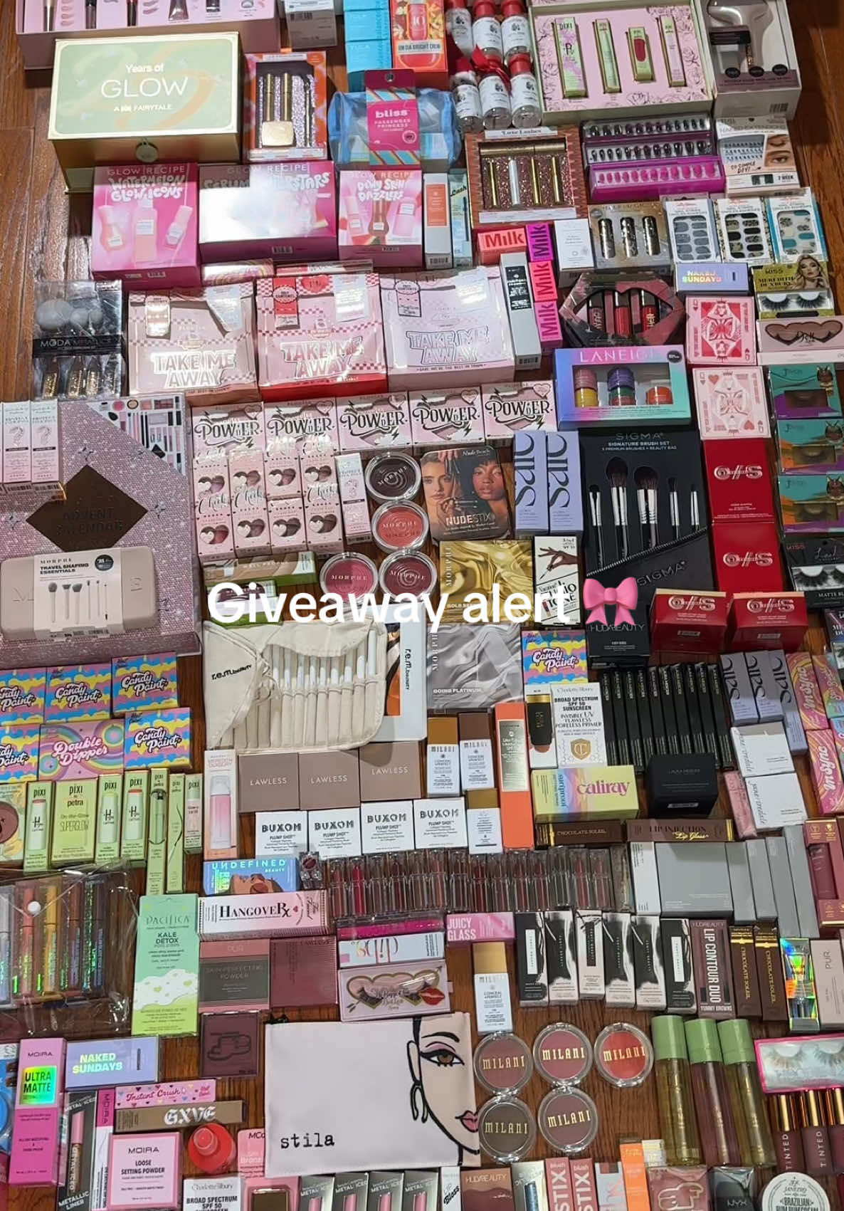 Holiday giveaway alert - just posted this giveaway on my instagram page as well- three of you will win these amazing products  To enter:  Follow me, like this post, tag 2 friends Bonus- repost this video Giveaway ends 12/15/24 Good luck to all! Open to US residents  #giveaway #holidaymakeup #makeupgiveaway #newmakeup #lipglosses #blusher 