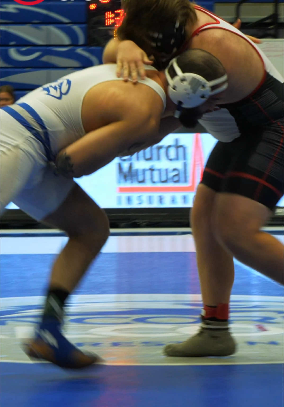 Peyton Smith with the match deciding takedown against Mason Kochersperger... see the full match at youtube.com/@wrestlingspot #masonkochersperger #carthagecollege #peytonsmith #concordiauniversitywisconsin #285lbs #cciw #ncaawrestling