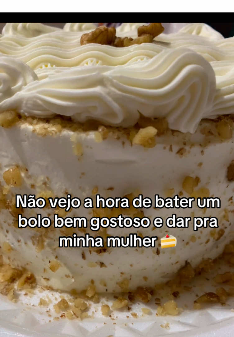 Bolo de nozes e manjar de ameixa são minhas especialidades além de serem meus favs 🤧😭🏳️‍🌈  #fyyyyyyp #mulhermaisvelha #sapatao 