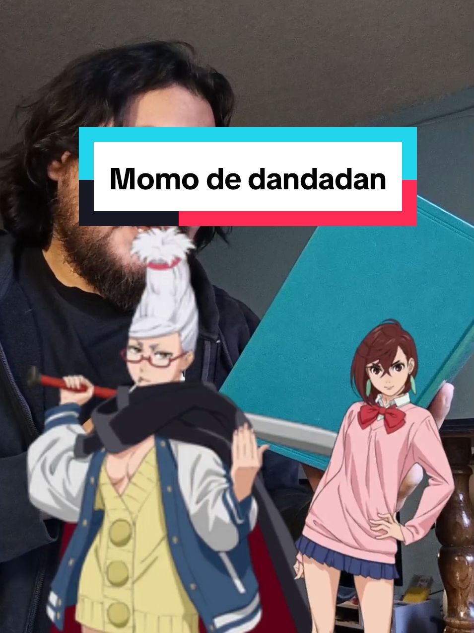 la abuela de Momo de Dandadan, se acerca a Momo de dan da dan y le dice 