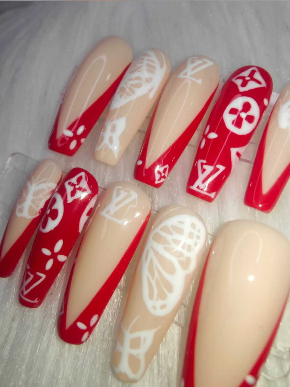 #pressonnails #cdotnailcandy #red #nails #lv #lovenails #longcoffinnails #butterflynails 