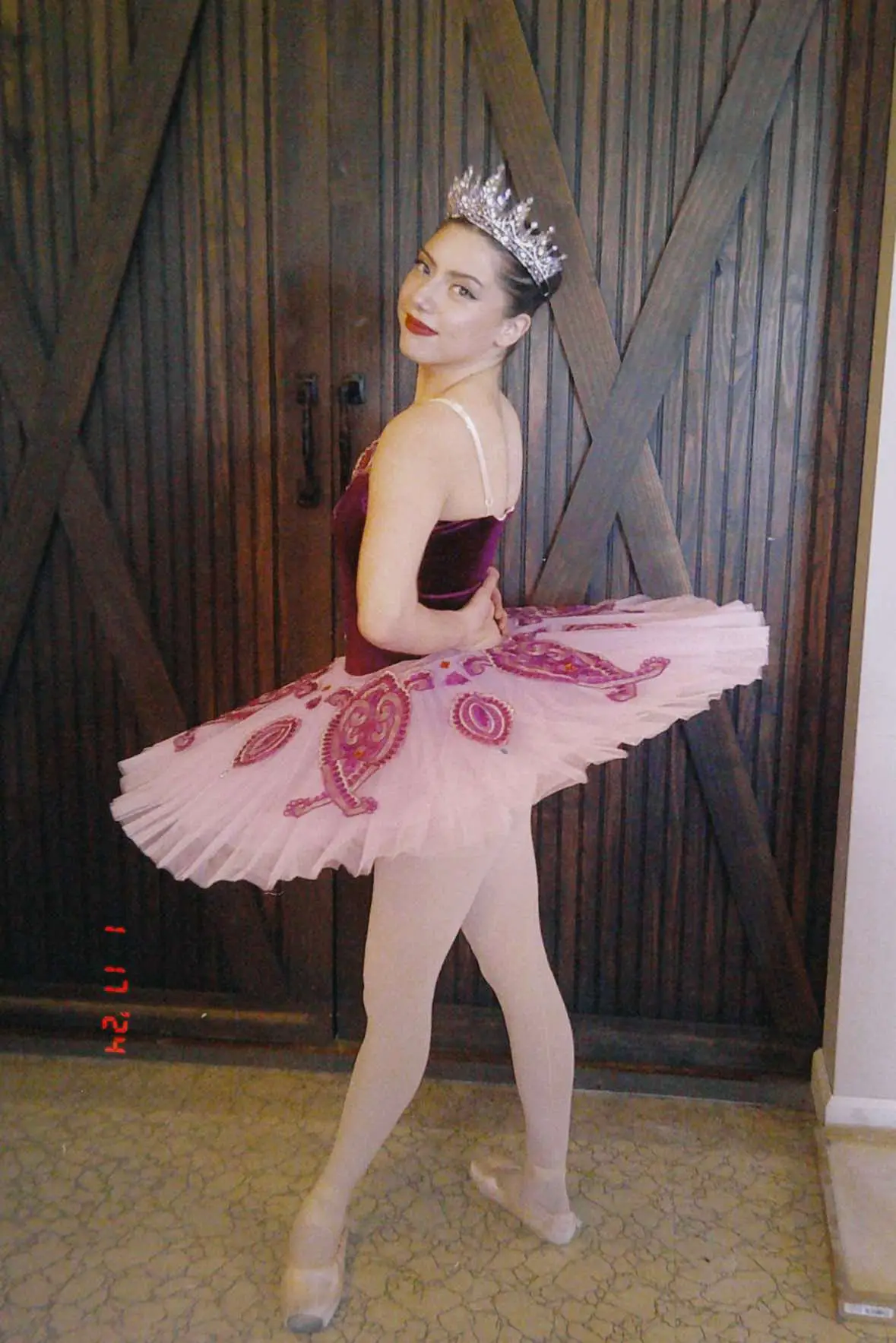 Ballet Legato through digital 📸  From our annual Nutcracker Tea event!!🫖  #nutcracker #digitalcamera #ballerina #fyp #foryou #ballet #dancersoftiktok #sugarplum  #dancer #thenutcracker