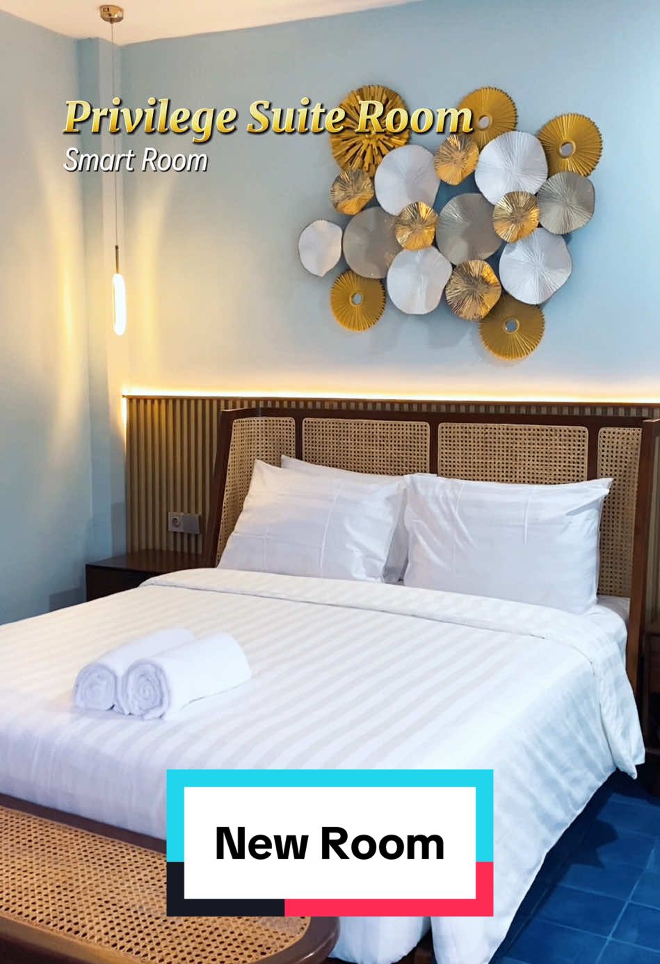 Hai ada yang baru 😍 Privilege Room Type terbaru yang ada digrand malioboro hotel spesial room karena sudah smart room dan fasilitas yang lebih lengkap serta design yang elegan♥️😍 More info bisa menghubungi nomor yang ada di bio atau bisa melakukan pemesanan di www.grandmalioborohotel.con #roomhotel #hoteljogja #newroom #hotelbaru #jogja24jam #malioborojogja 