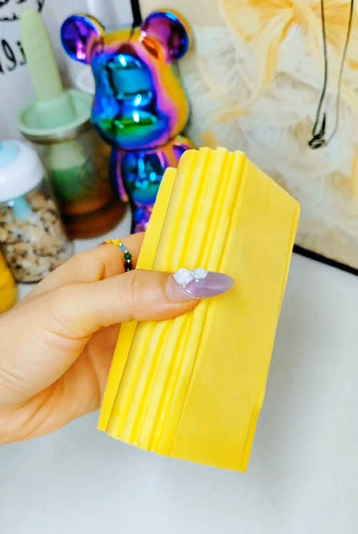 This absorbent cleaning sponge is really easy to use. You must try it. #practicalgoodthings#cleanspongewipe 