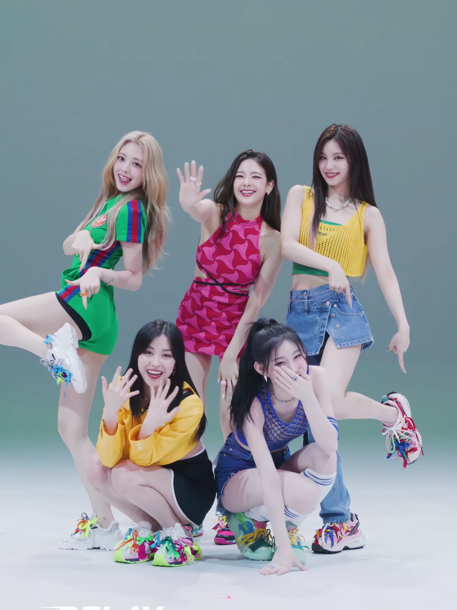 ITZY (있지) - Sneakers #ITZY #있지 #Sneakers #RelayDance #릴레이댄스 #okchoom3r #kpop #dance #dancing #viral #fyp #foryou #foryoupage #kpopfyp