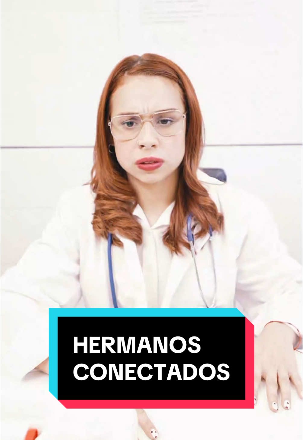 La doctora le da la solución a estos hermanos.  #novelas #telenovelas #dramas #historias #milagros #milagrosmedicos #urgencias #hospital #emergencias #pacientes #doctora #medicina #pacientes #siameses #hermanos #gemelos #madre #raro #casosextraños #casosreales