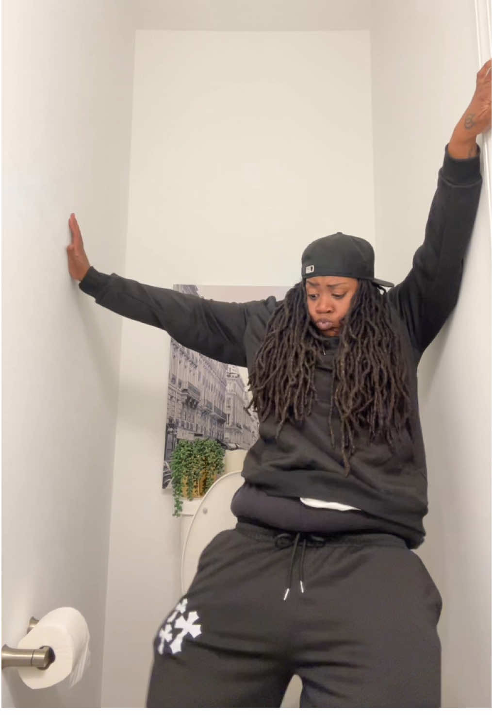 Lay Down ‼️ #fyp #studsoftiktok #bathroom #laydown #contentcreator #nc #content #locs #lgbt 