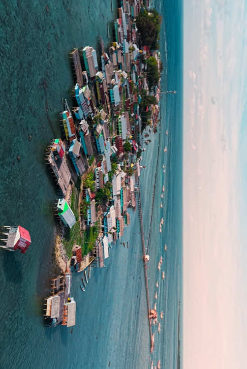 somebody know where this place ?, pulau kecil yang di tempati penduduk yang rama dan tamah. good expereince end of year 🫶🏽❤️#fyp #fypシ゚ #belitung #belitung #belitungtimur #tiktok #pulau #pantai #wonderfullindonesia #bukulima 