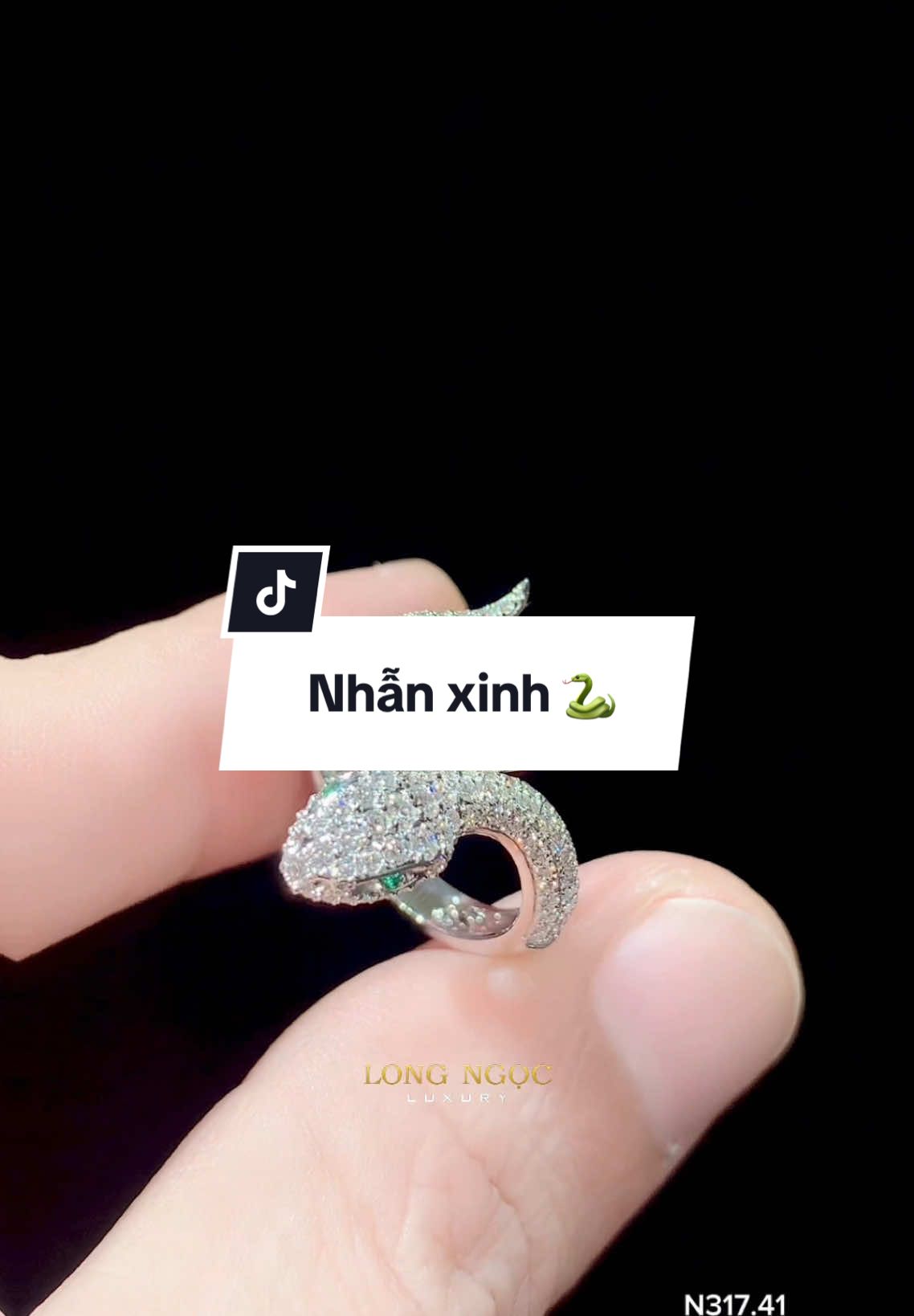 🌈Nhẫn xinh cá tính 🐍 #thanhtrungdiamond #longngocluxury #thanhtrungdiamond888888 #chuyenkimcuongthiennhien  #hottrend #capcut #viral #xuhuong #trending #thinhhanh #nhannukimcuong 