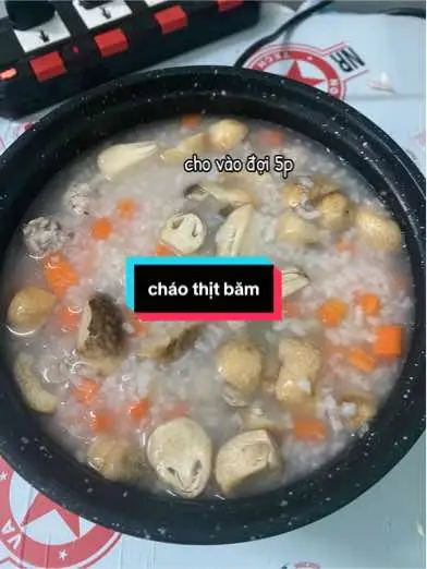 Buổi cơm sinh viên nhanh gọn với món cháo thịt băm thanh ngọt dễ làm dễ ăn  #nauan #comsinhvien #sinhvien #xuhuongtiktok #khongflop 