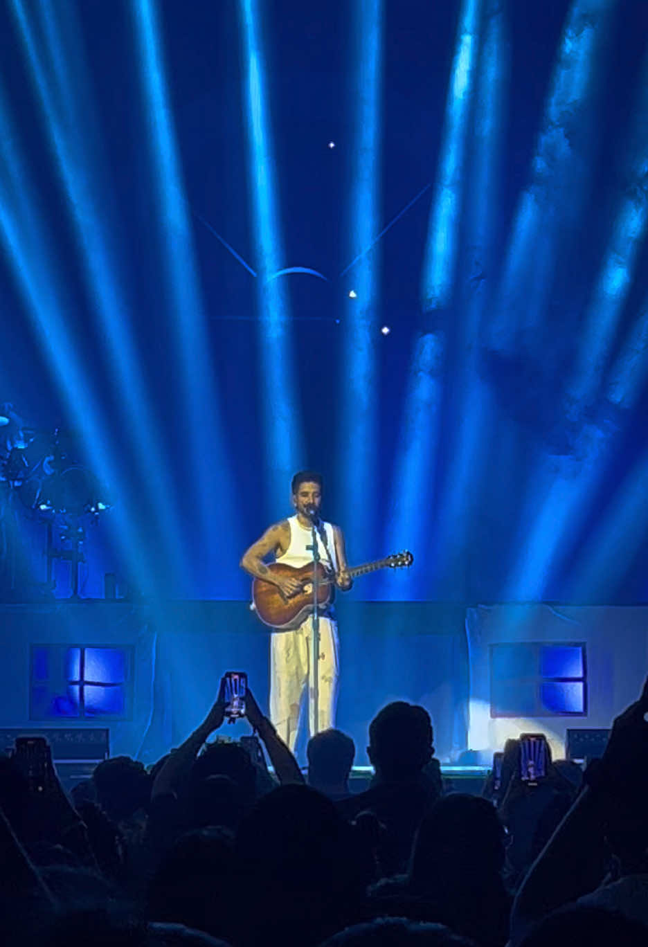 Una de las canciones que acompañaron cuando estuve enferma ✨ #corazondehojalata #camilo #nuestrolugarfeliztour #latribu #letrasdecanciones #concierto @Camilo 🥹