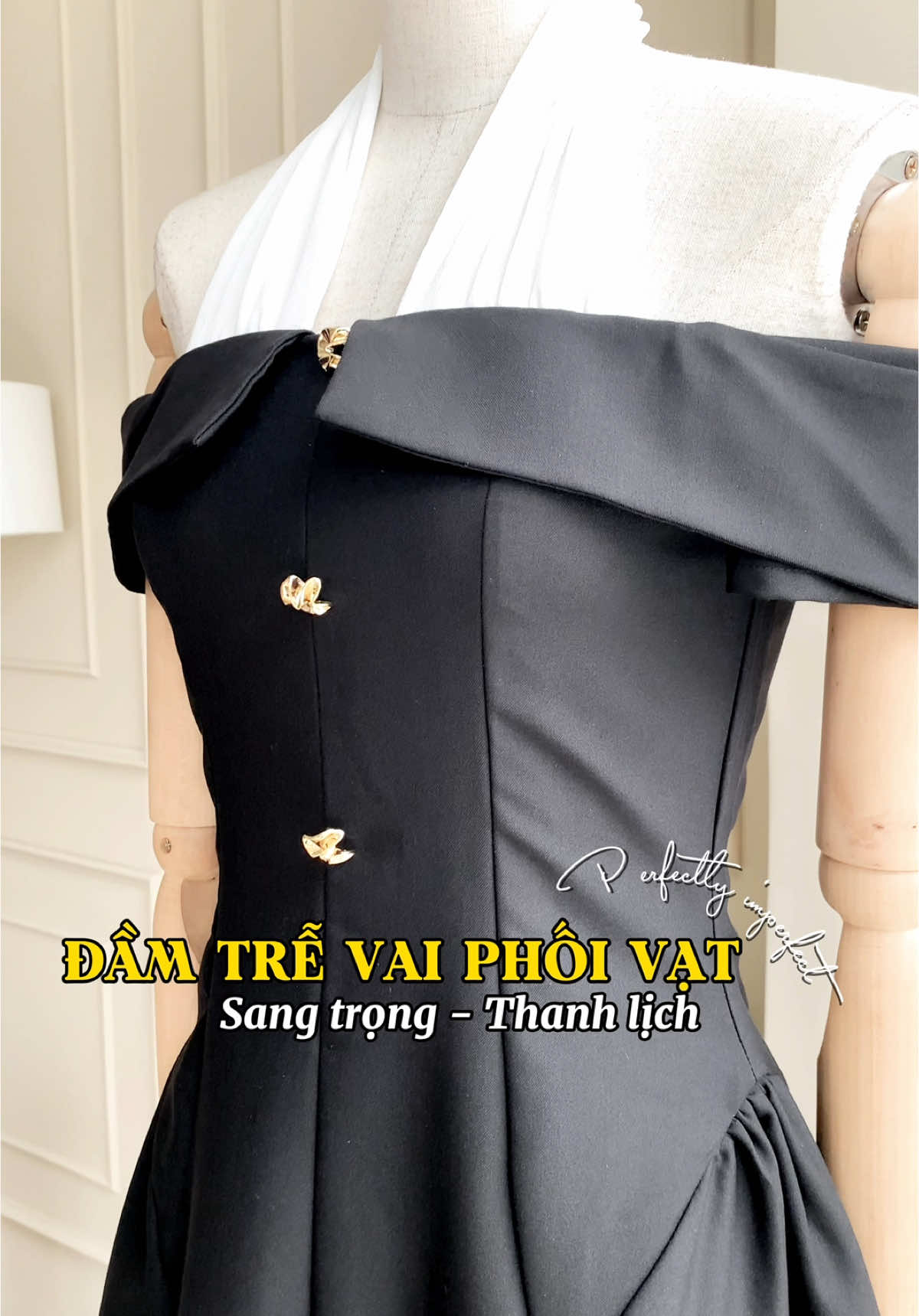 ✨ SANG TRỌNG VÀ THANH LỊCH với đầm trễ vai phối vạt nổi bật 🥰✨ #bbstores #bbstoresvn #dam #damdutiec #vayditiec #trending 