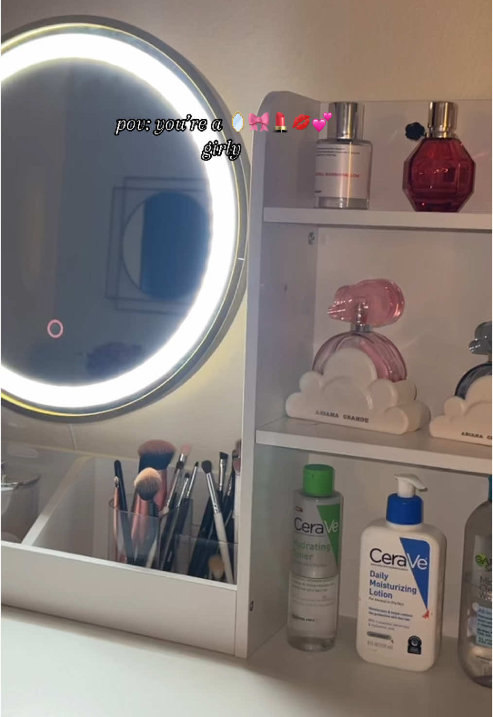 yall know what to gift the girls this year 🪞🎀💄💕 @Vabches #vabches #vabchesreview #TikTokShopHolidayHaul #NewYearNewAura #TikTokShopYearEndSale #TikTokShopCyberMonday #homedecor #fyp #vanity #mirror 