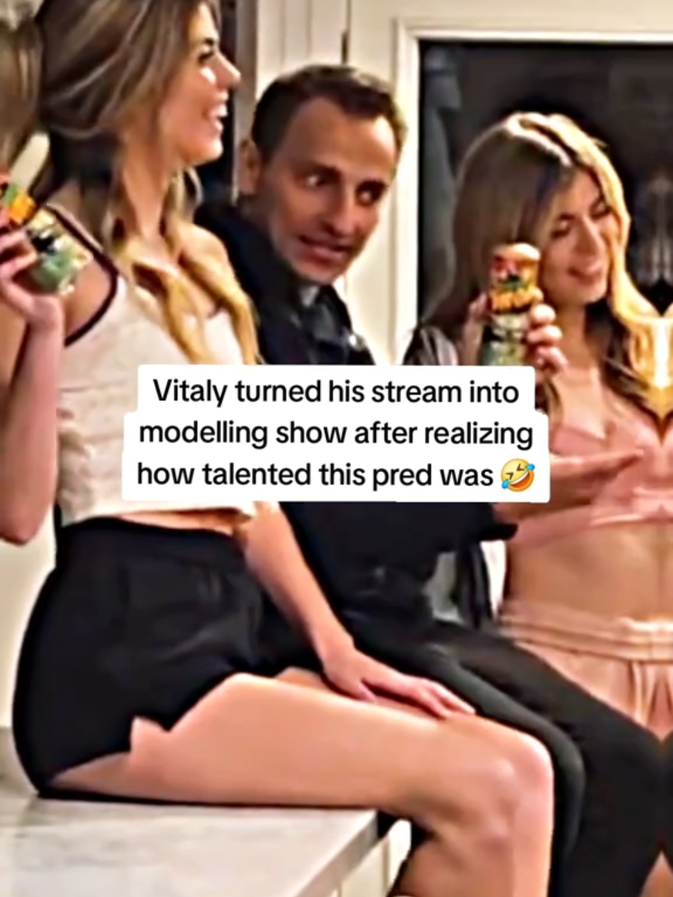 Vitaly turned his stream into modelling show after realizing how talented this pred was 🤣 #vitaly #vitalyclips #clipsuniversity 