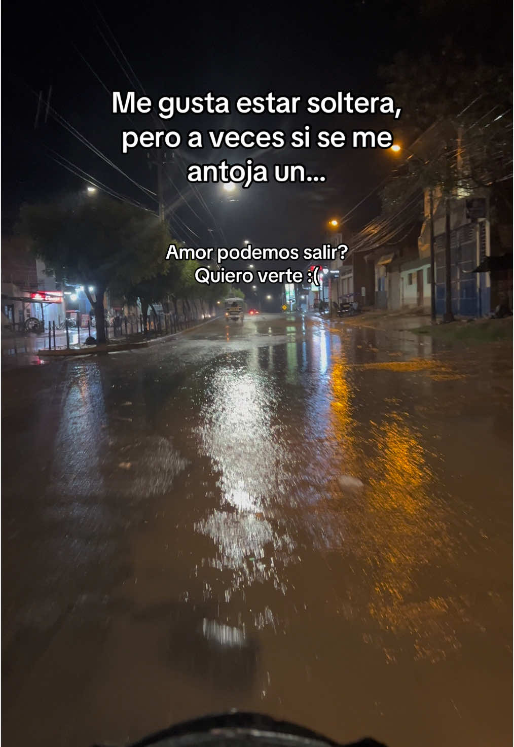 Y salir bajo la lluvia 🥺💧🌧️#baguagrandeutcubamba❤️🌄🌺😊 