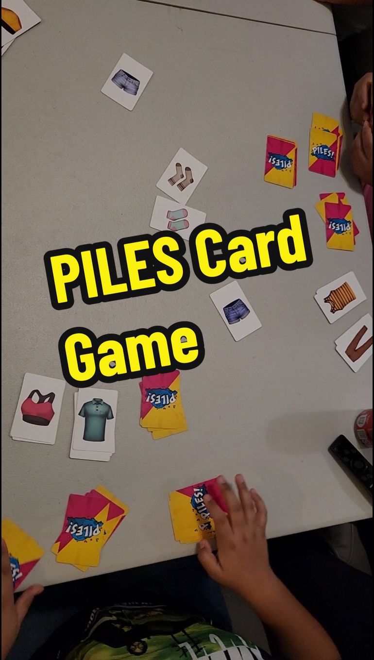 This is such an easy, yet competitive family game. 10/10 recommend 👌  #ttsaffiliate #roadto5kfollowers❤️ #roadto10k😍 #pilesgame #PILES #familytimefun #familygamenight #lessscreentime 