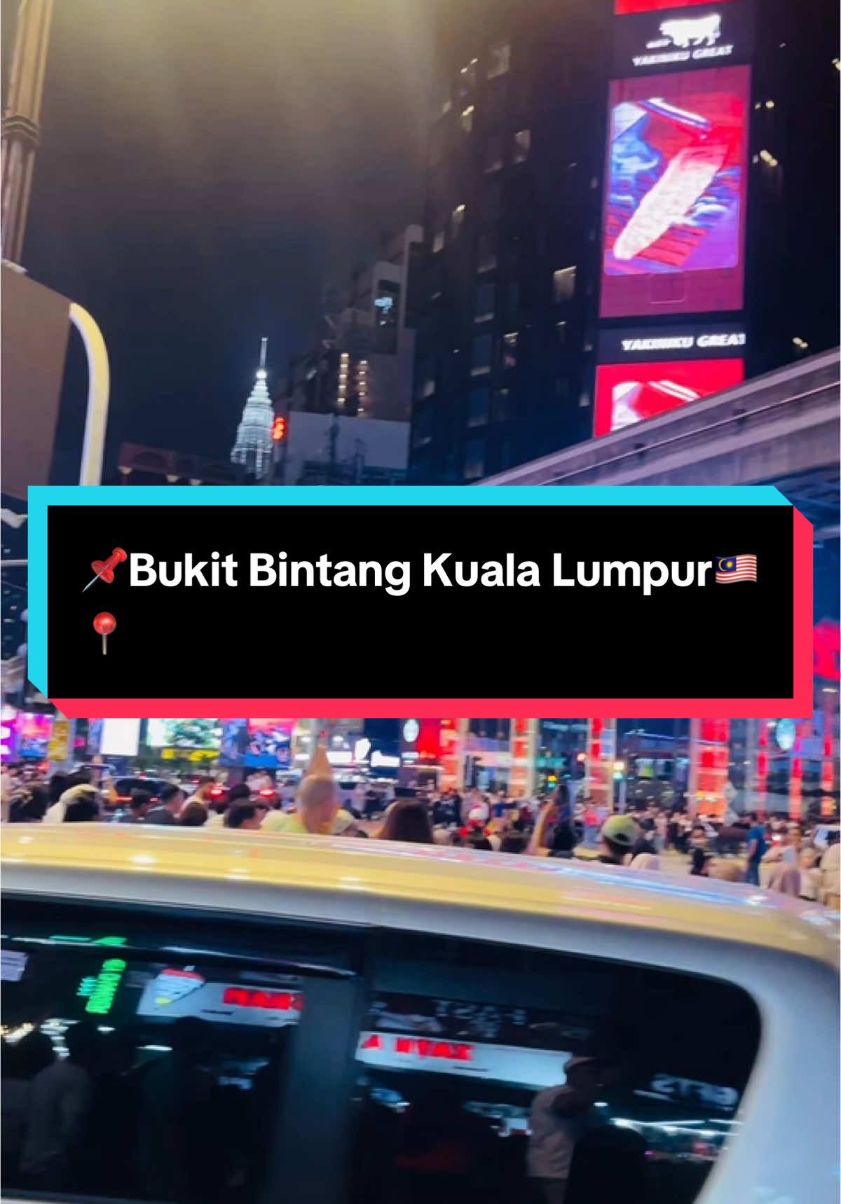 Beautiful night of Bukit Bintang Kuala Lumpur Malaysia😱📸🌆 . 📌Bukit Bintang Kuala Lumpur🇲🇾📍 #amazingview #bukitbintang #KL #traveller_adnan #kltraveller #travelmalaysia #kualalumpur #malaysia #pavilionbukitbintang 