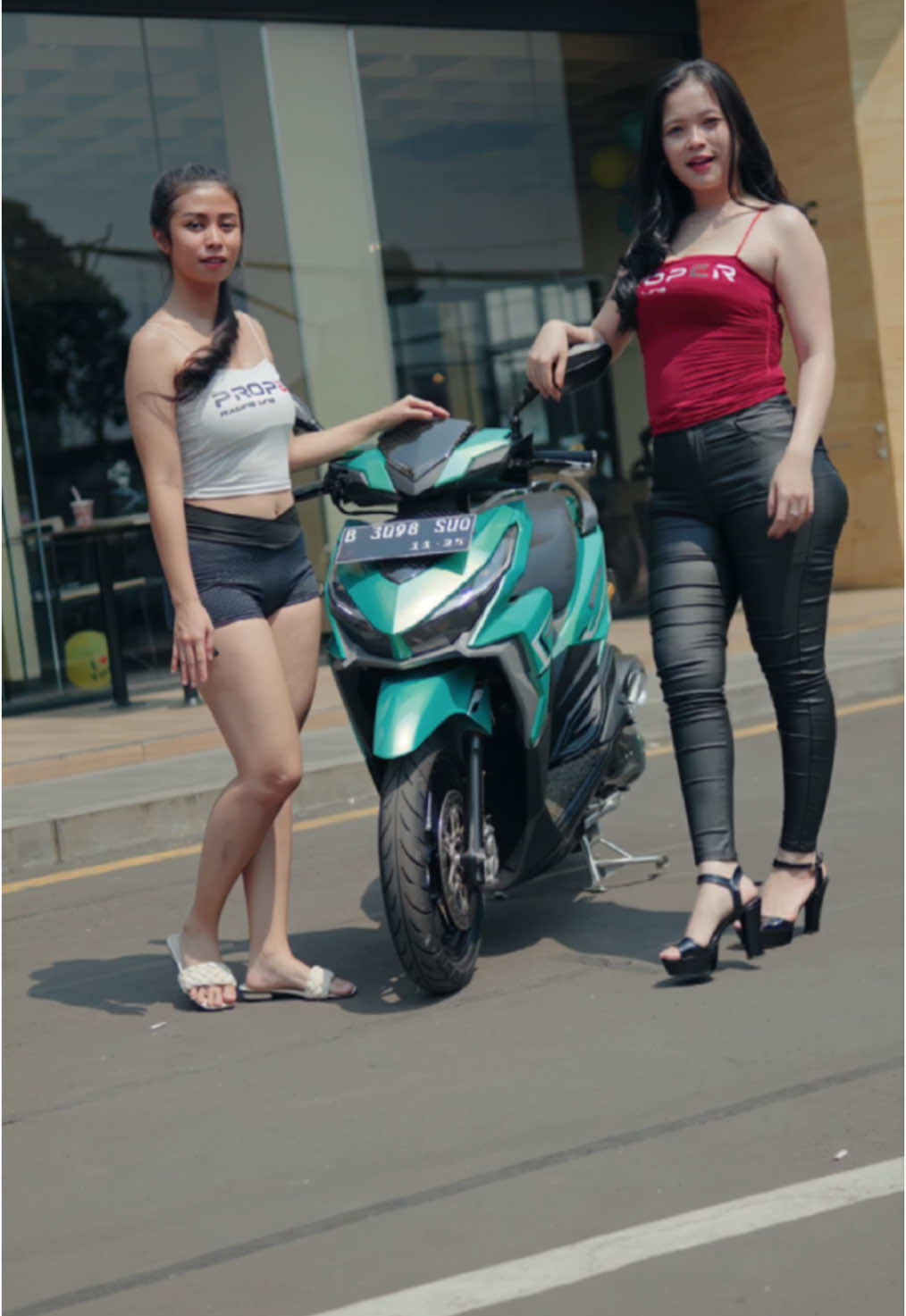 Duet ngilu @Angelitapaw @janda_sertifikat🖤🖤🖤 , bareng @Properracingline.id @David Drb Garage 🗿😂😍 #vario #vario150 #honda #hondavario #hondavario150 #hondaindonesia 