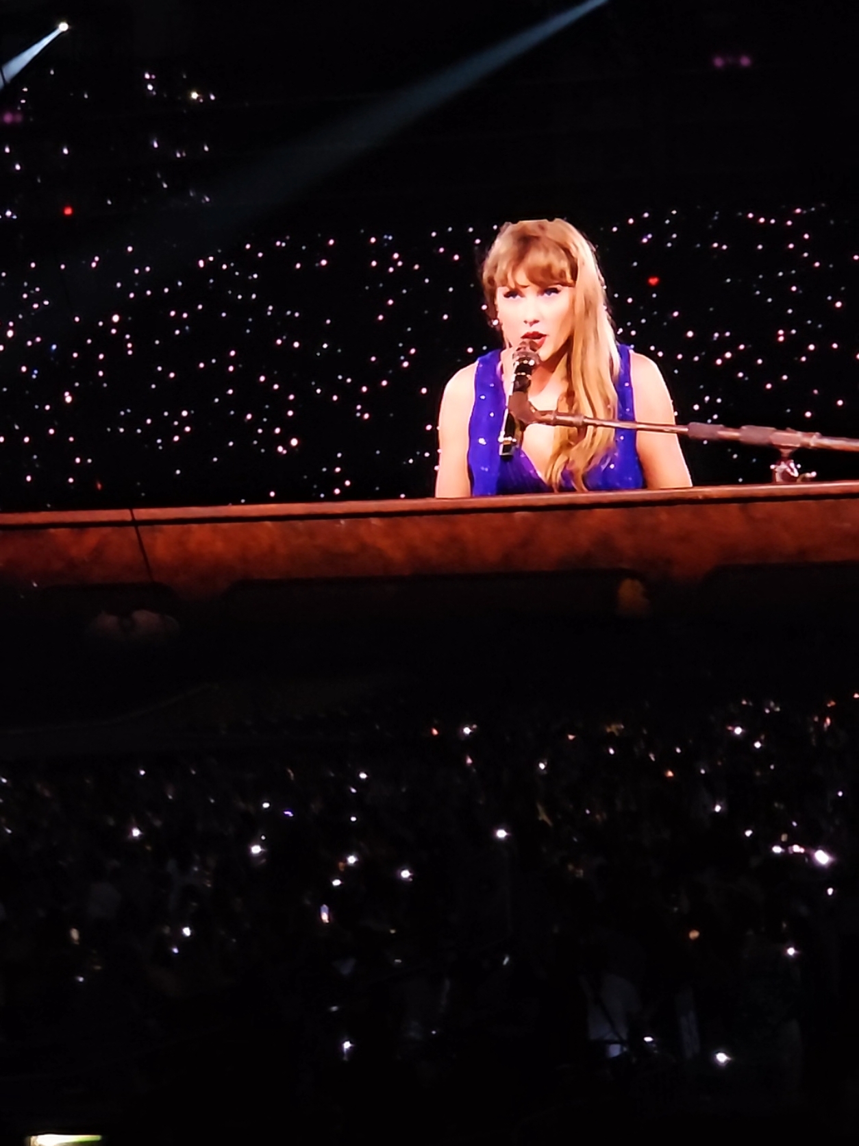 Vancouver N3 Piano Surprise Songs. brb, sobbing.  #taylorswift #swifties #swifttok #theerastour #erastourtaylorswift #erastour #TSTheErasTour #Vancouver #taycouver #swiftcouver #swifties #swiftiesoftiktok 