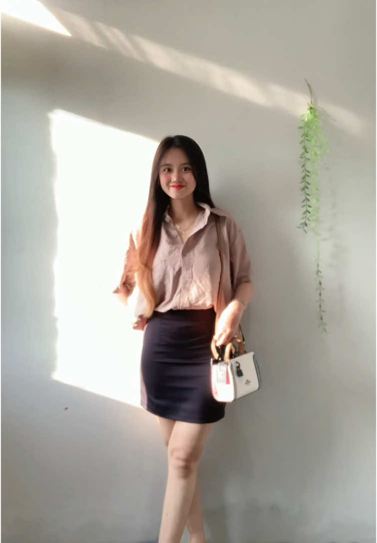 #outfit #OOTD #simpleoutfit #fypage #racuntiktok #koreaoutfit #fy #simple 